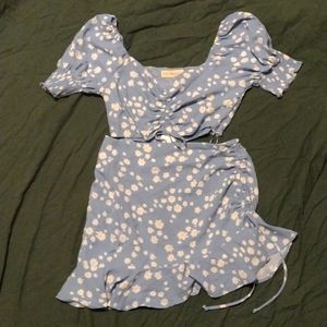 2 piece blue daisy dress top s skirt m